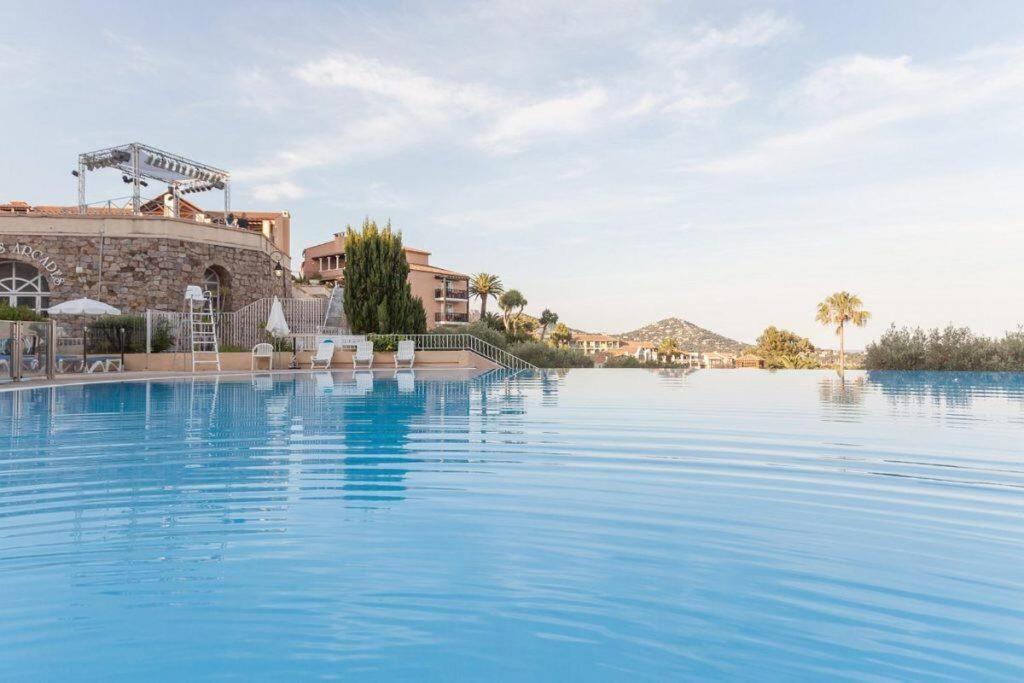 Dans Un Cadre D'Exception, Vue Mer Panoramique A Agay Cote D'Azur, Village Vacances Cap Esterel, T2 Avec Jardin, Golf, Climatisation, Wifi, 5 Piscines Saint-Raphaël Kültér fotó