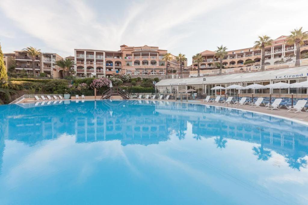 Dans Un Cadre D'Exception, Vue Mer Panoramique A Agay Cote D'Azur, Village Vacances Cap Esterel, T2 Avec Jardin, Golf, Climatisation, Wifi, 5 Piscines Saint-Raphaël Kültér fotó