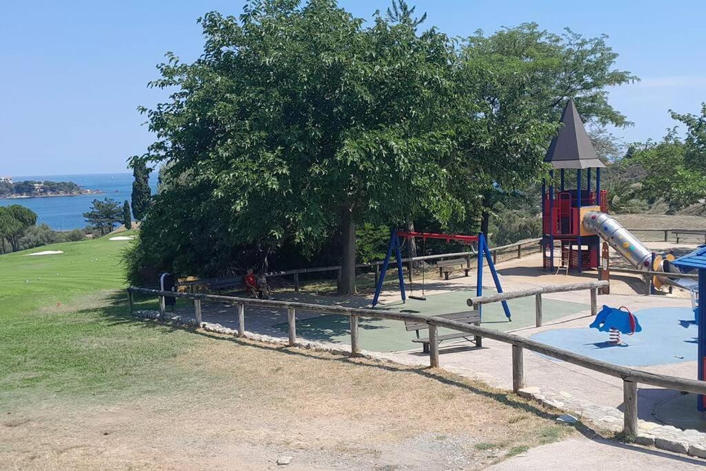 Dans Un Cadre D'Exception, Vue Mer Panoramique A Agay Cote D'Azur, Village Vacances Cap Esterel, T2 Avec Jardin, Golf, Climatisation, Wifi, 5 Piscines Saint-Raphaël Kültér fotó