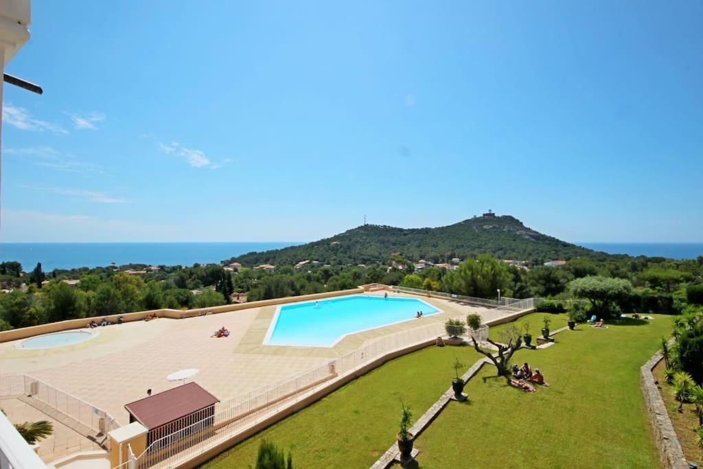 Dans Un Cadre D'Exception, Vue Mer Panoramique A Agay Cote D'Azur, Village Vacances Cap Esterel, T2 Avec Jardin, Golf, Climatisation, Wifi, 5 Piscines Saint-Raphaël Kültér fotó